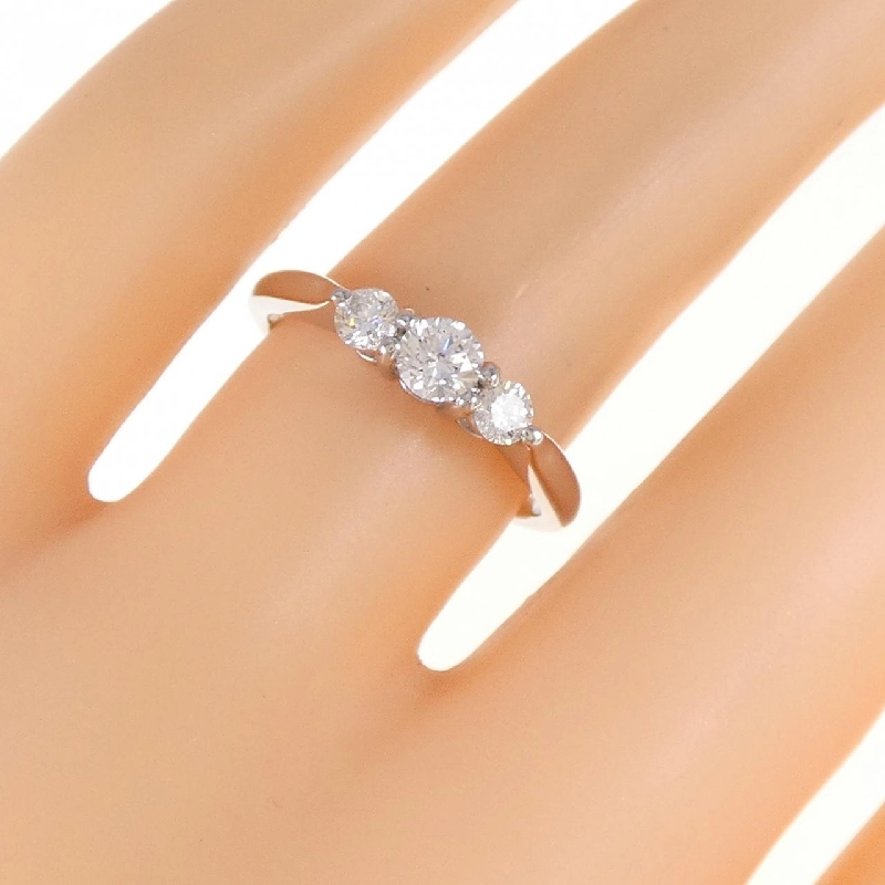 Nhẫn kim cương PT900 0.45CT 670450