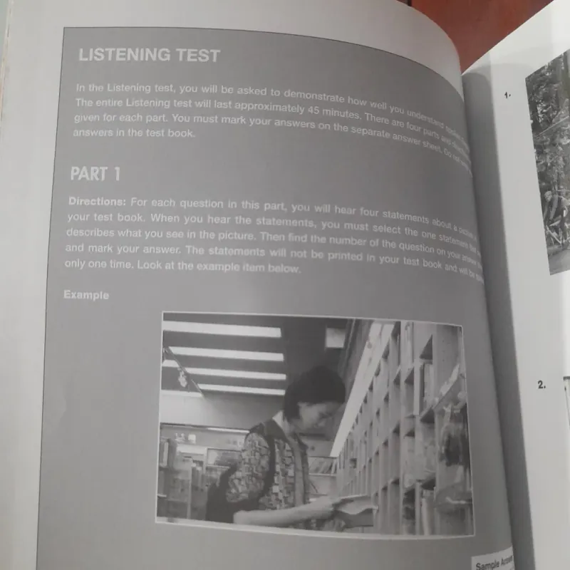 New Ear of the Toeic (kèm CD) 1006966