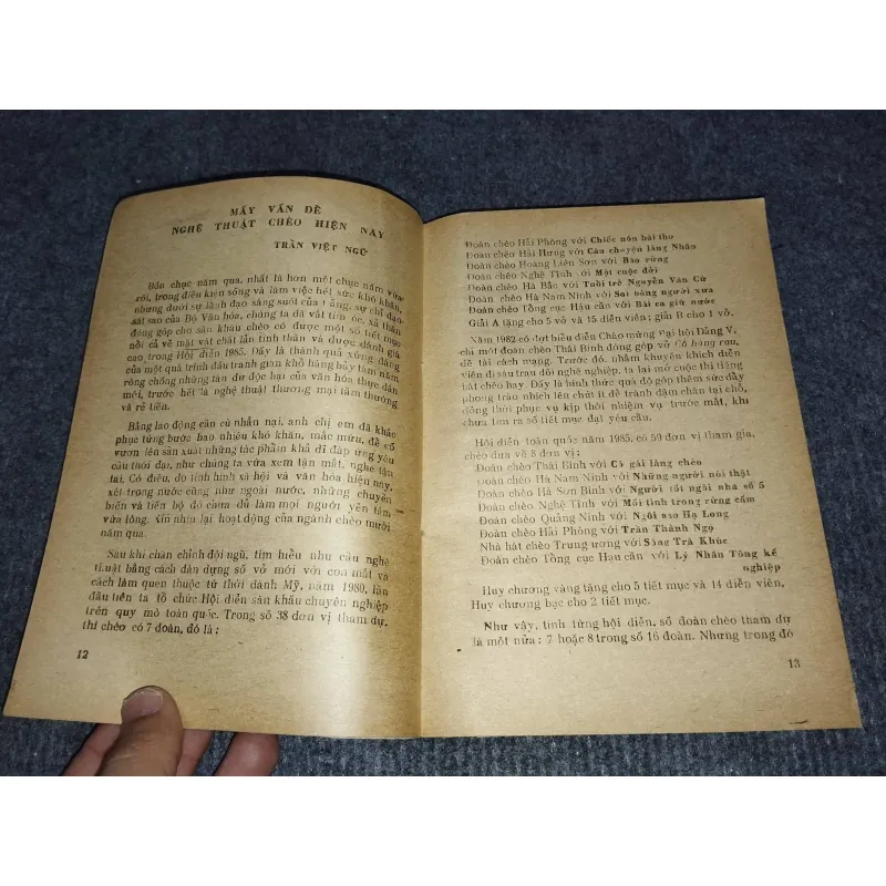 MẤY VẤN ĐỀ NGHỆ THUẬT CHÈO 992284