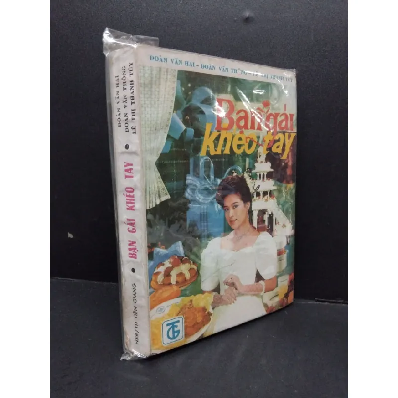 [Phiên Chợ Sách Cũ] Bạn gái khéo tay 2303 428448