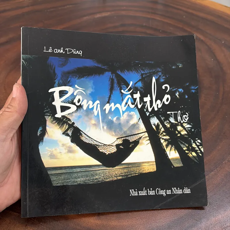 II Thơ: Bồng Mắt Thỏ - Lê Anh Dũng - 2005 995351