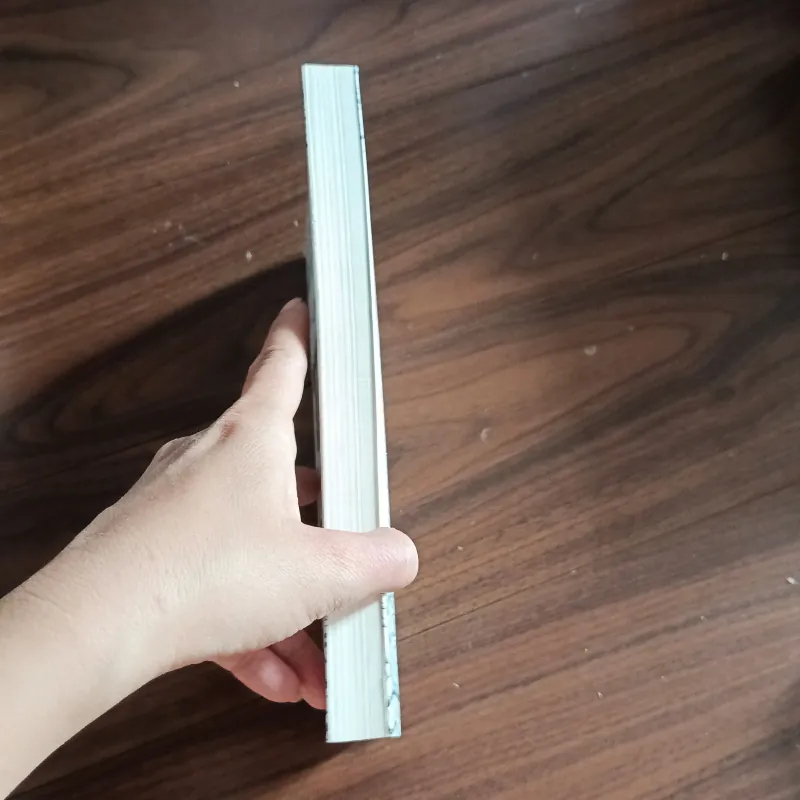 Toona lioness - đôi mắt elisha 763360