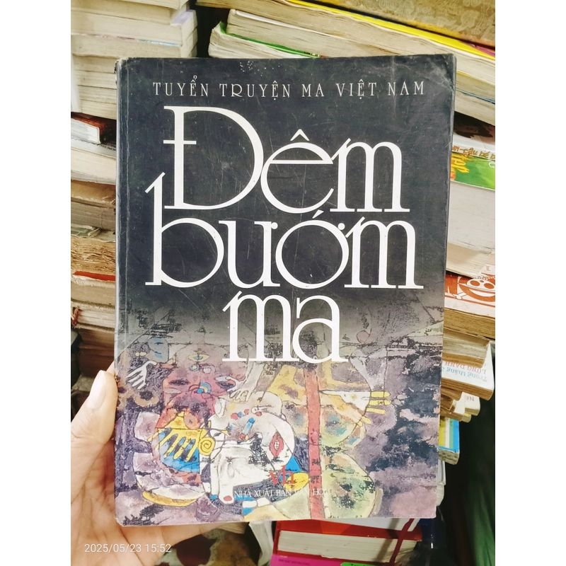 Đêm Bướm Ma- Tuyển Truyện Ma Việt Nam  458273
