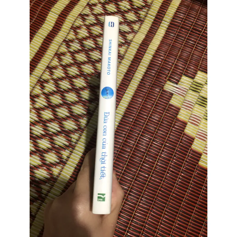 Đứa con của thời tiết (tiểu thuyết) 693386