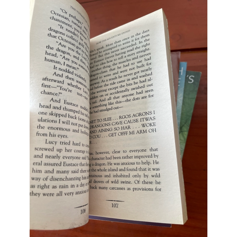 Bộ 5 quyển The chronicles of Narnia C.S. Lewis 539561
