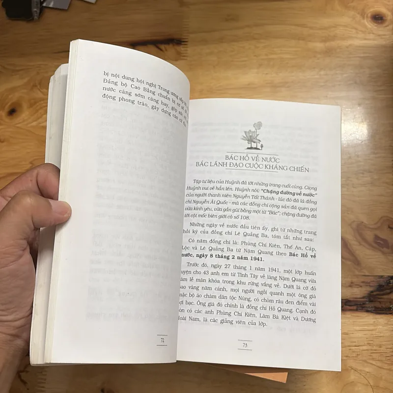 II Di Sản Hồ Chí Minh: Việt Nam Đẹp Nhất Có Tên Bác Hồ - Thy Ngọc - 2007 702668