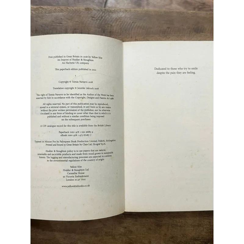 Kintsugi: Embrace your imperfections and find happiness - the Japanese way - Tomás Navarro 734944
