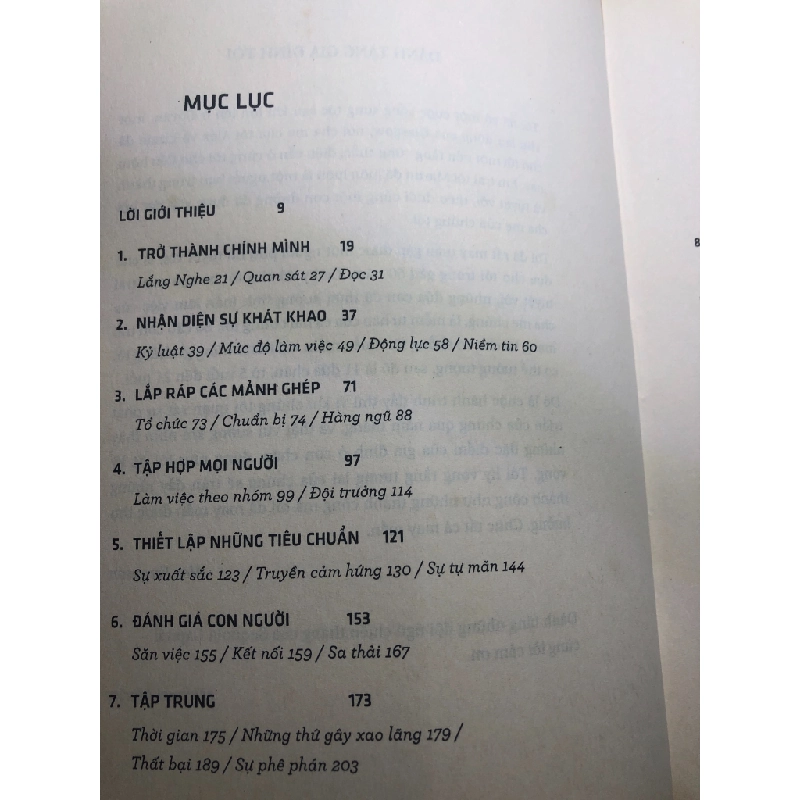 Dẫn dắt lãnh đạo chứ không quản lý 2016 mới 75% ố vàng nhẹ Alex Ferguson và Michael Moritz HPB1207 QUẢN TRỊ 184586