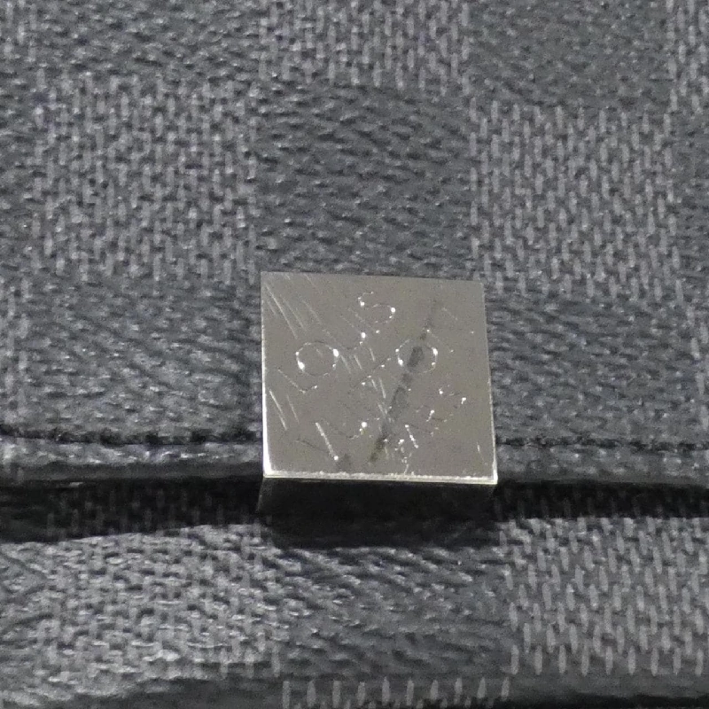 Túi đeo vai Louis Vuitton Damier Graphite District PM N41028 - Hàng hiệu Chính hãng 776501