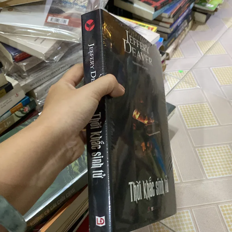 Thời Khắc Sinh Tử của tác giả Jeffery Deaver 1024026