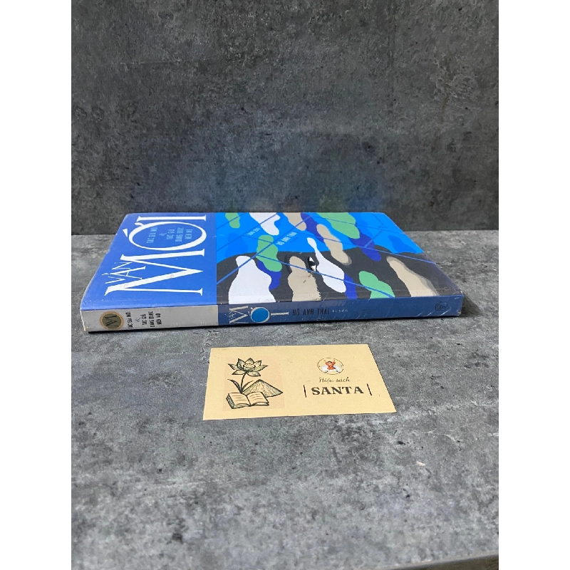 Văn mới 2016-2017 Hồ Anh Thái Tuyển- sách lưu kho còn seal,giấy xốp có ố nhẹ 788732