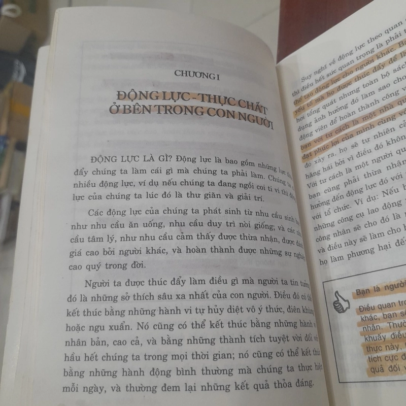Annebruce, J.S.Pspitone - BÍ QUYẾT TRUYỀN CẢM HỨNG LÀM VIỆC CHO CẤP DƯỚI 455557