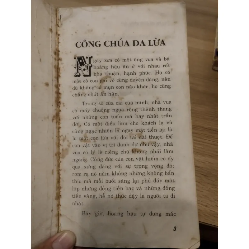 sách truyện cổ tích cũ có tên là "Công Chúa Da Lừa" thuộc bộ truyện cổ tích chọn lọc. 1025328