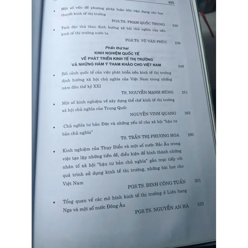 SÁCH ĐỊNH HƯỚNG XÃ HỘI CHỦ NGHĨA TRONG PHÁT TRIỂN KINH TẾ THỊ TRƯỜNG Ở VIỆT NAM 705956