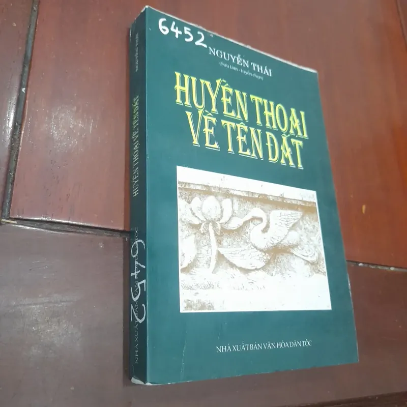 HUYỀN THOẠI VỀ TÊN ĐẤT 576255