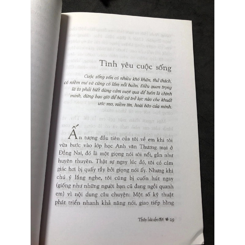 Thắp lửa cho đời 2006 mới 80% bẩn nhẹ nhiều tác giả HPB1409 VĂN HỌC 916763