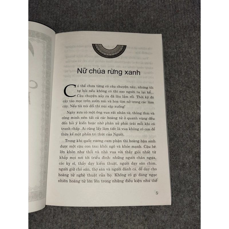 NÀNG CÔNG CHÚA MẶT TRỜI 552684