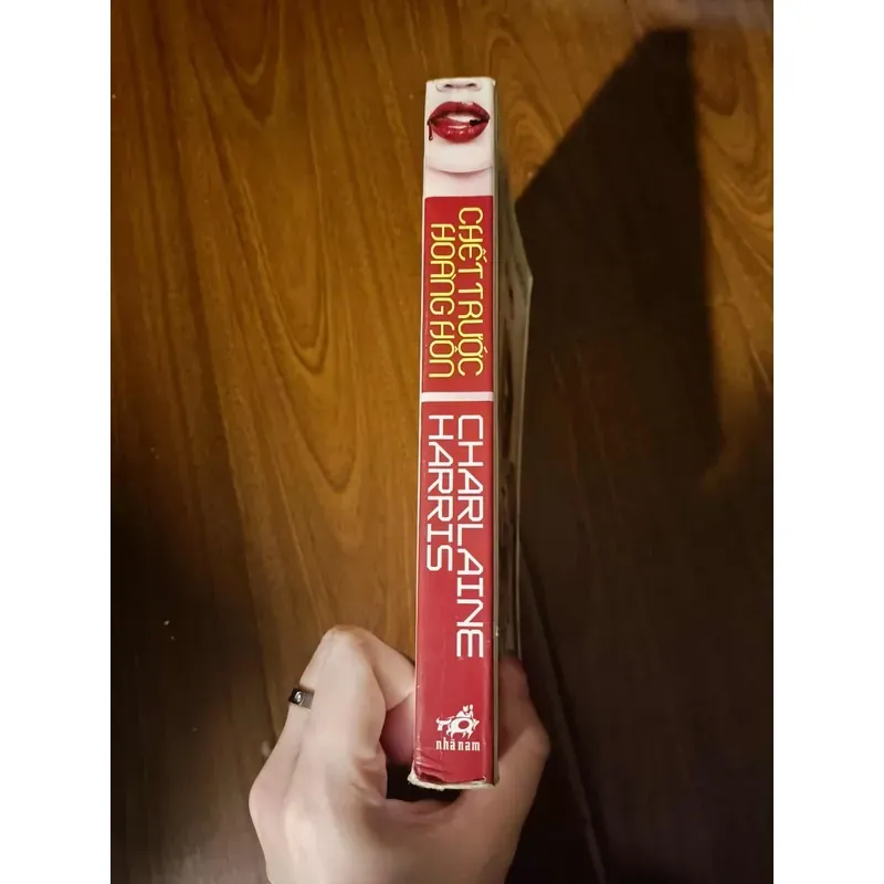 Chết trước hoàng hôn - Charlaine Harris 762235