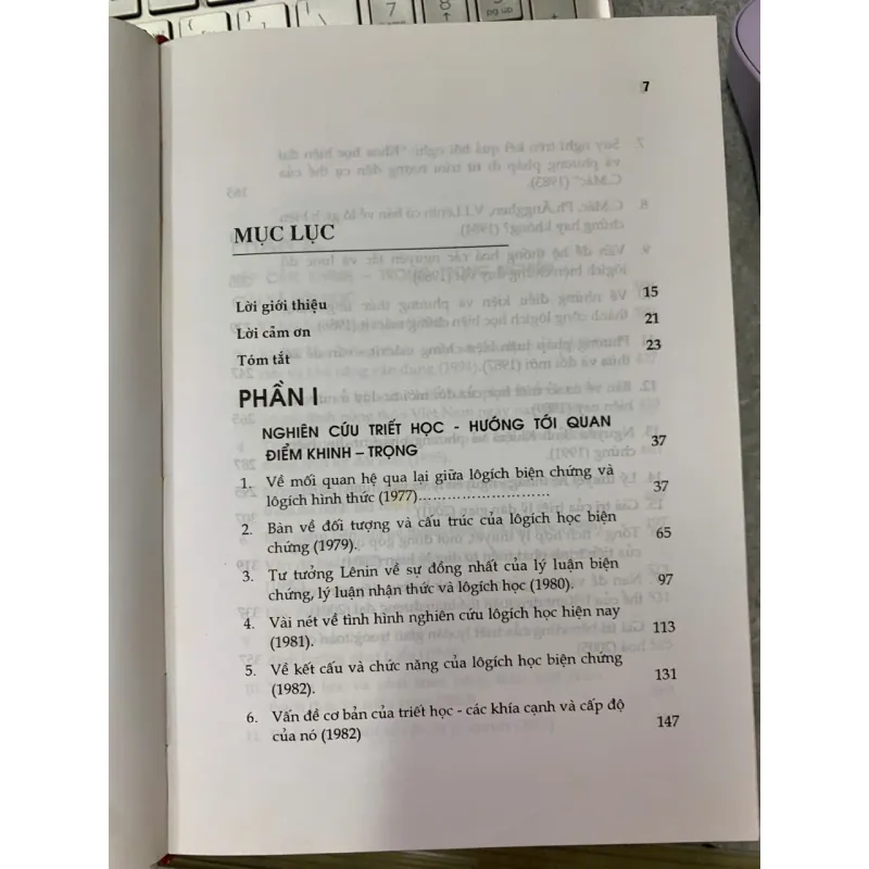 KHINH - TRỌNG MỘT QUAN ĐIỂM LÝ THUYẾT TRONG NGHIÊN CỨU TRIẾT HỌC VÀ  XÃ HỘI HỌC (QUYỂN 1) 572186