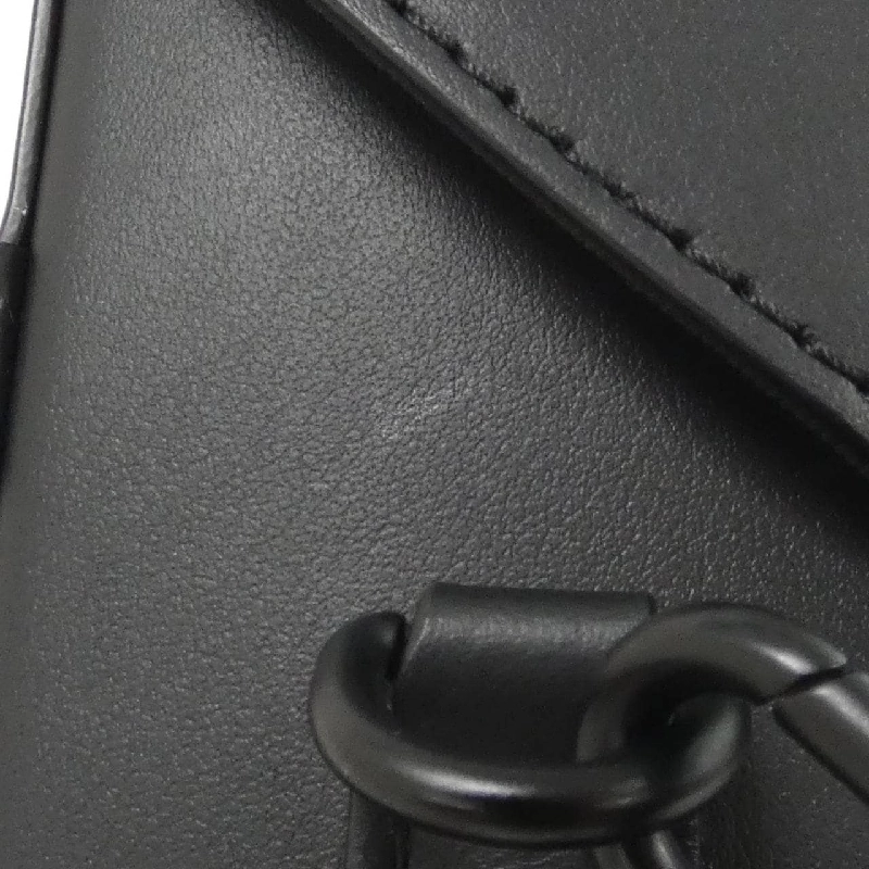 Túi đeo vai Louis Vuitton Trunk Wearable Wallet Monogram Trianon M82070 612586