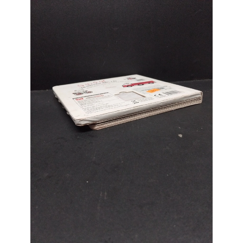 Sách âm thanh Ú u, ú u ! xe cứu hỏa đến rồi mới 70% bẩn bìa, ố, tróc bìa, tróc gáy, bìa cứng HCM2410 Wee Gallery MẸ VÀ BÉ 923227