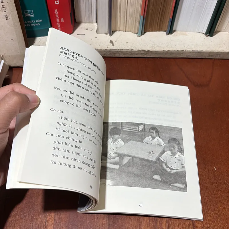 II Tựa Sách: Gương Soi Tâm Hồn _ Sức Mạnh Chánh Niệm - Thích Nữ Chứng Nghiêm - 2020 722509