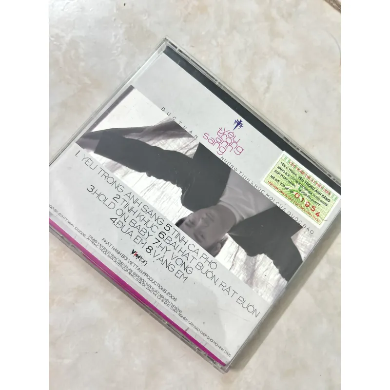 CD Đức Tuấn - Yêu trong ánh sáng 997771