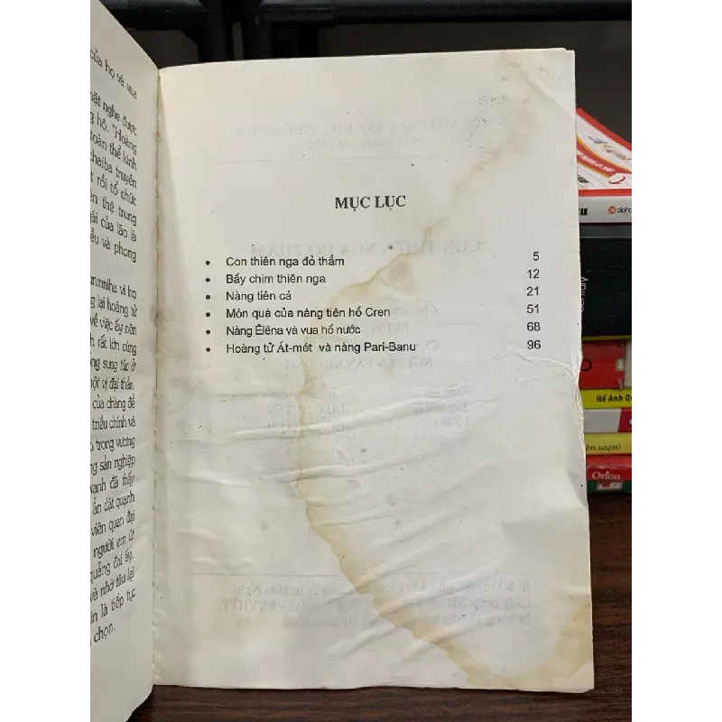 Con thiên nga đỏ thắm- NXB Văn hoá Thông tin 604331