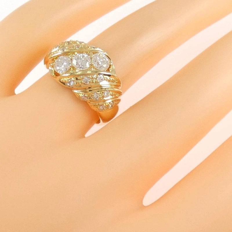 Nhẫn kim cương K18YG 1.005CT 669074