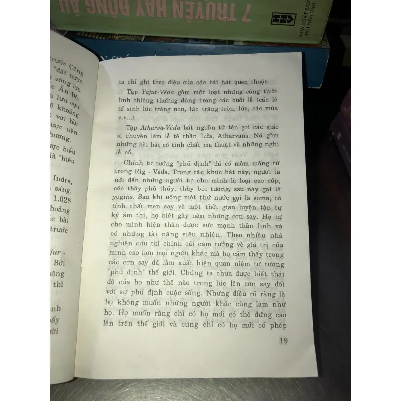 Tư tưởng triết học và đời sống văn hoá văn học Ấn Độ - GS.Nguyễn Đức Đàn 975028