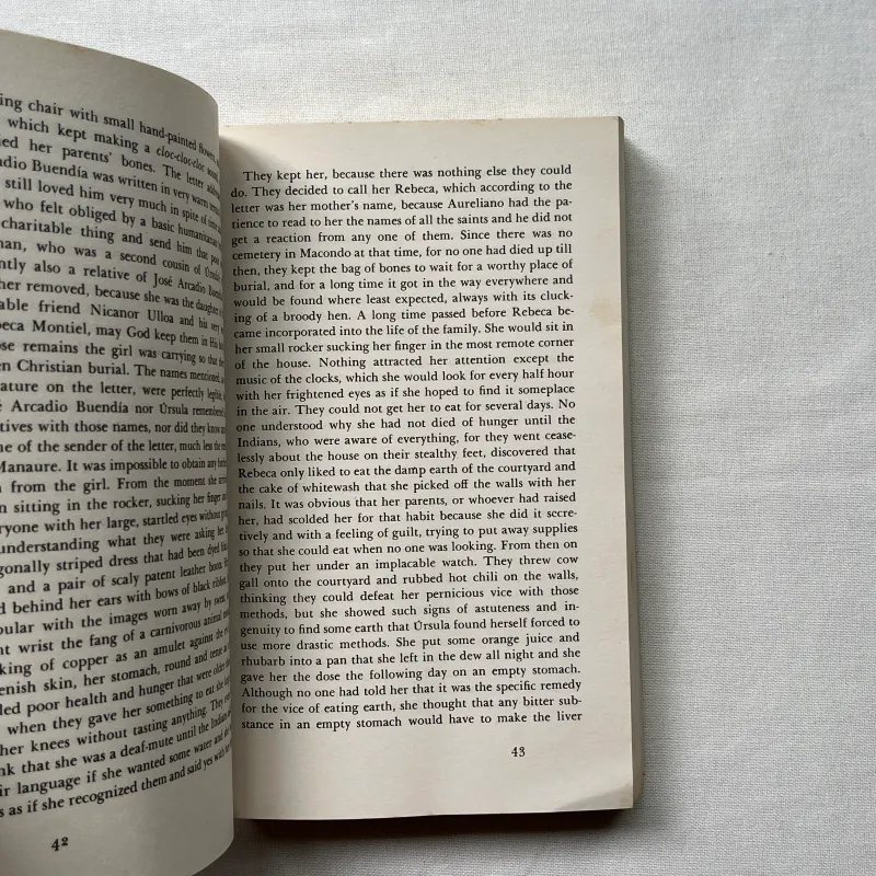 One Hundred Years of Solitude - Gabriel García Márquez 992638