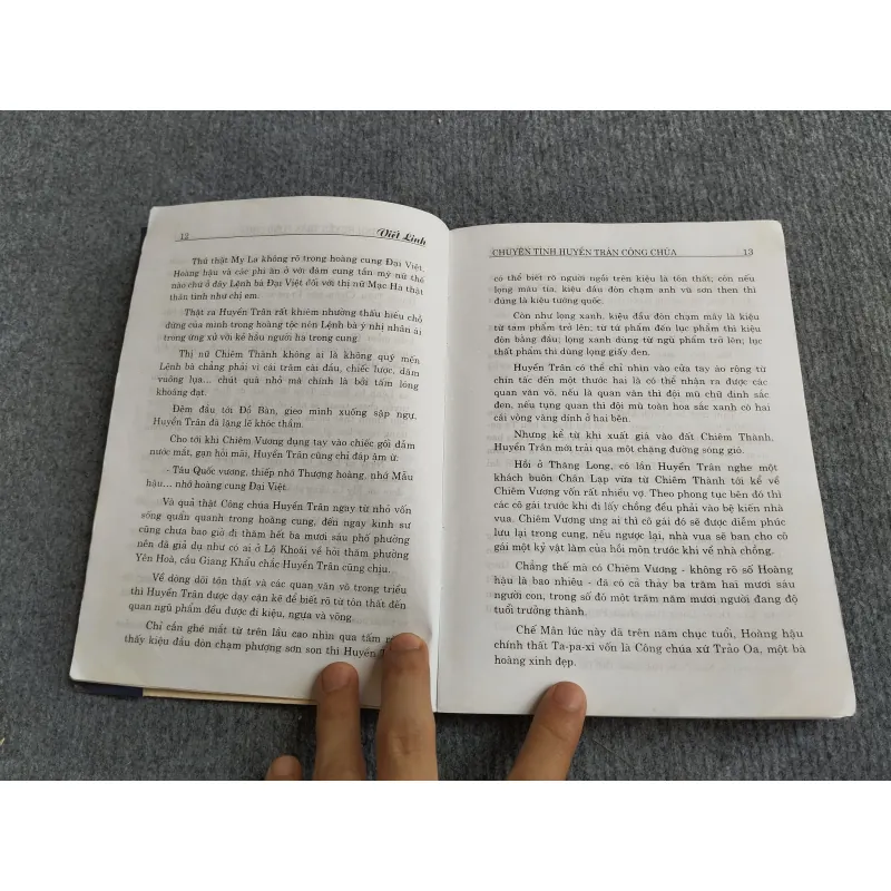 CHUYỆN TÌNH HUYỀN TRÂN CÔNG CHÚA - VIẾT LINH 571013