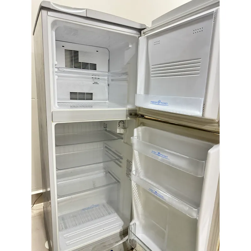 Tủ lạnh AQUA không đóng tuyết 738083