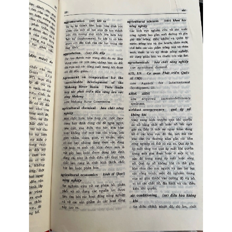 Từ điển môi trường và phát triển bền vững 778089