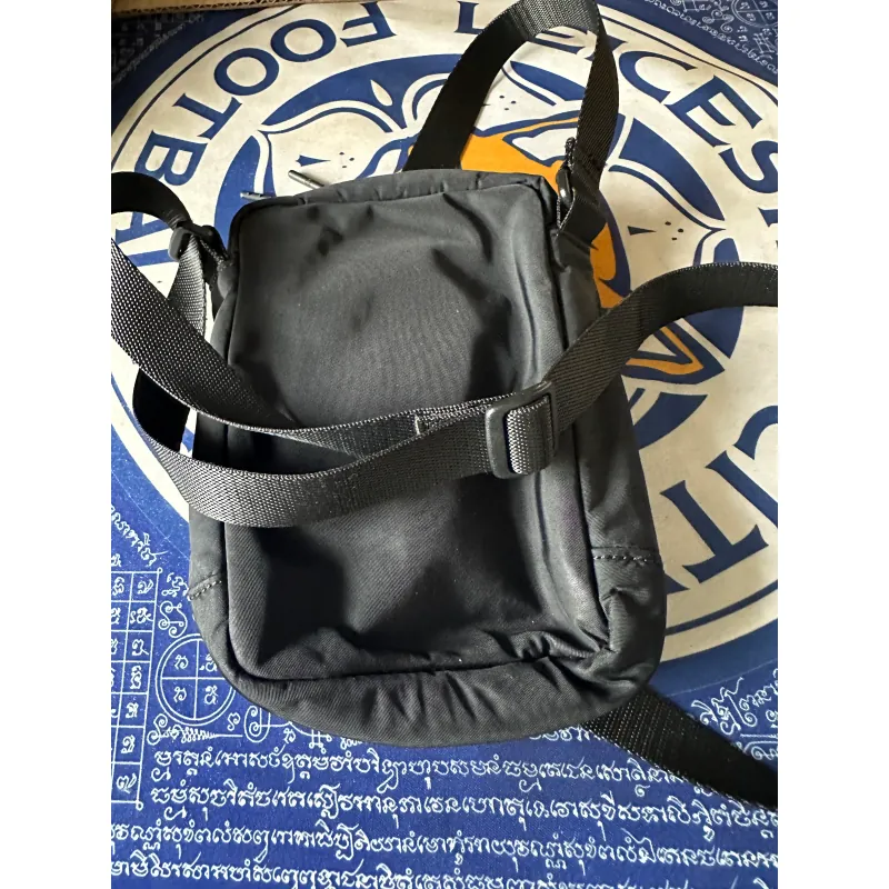 Túi chéo lululemon 777359