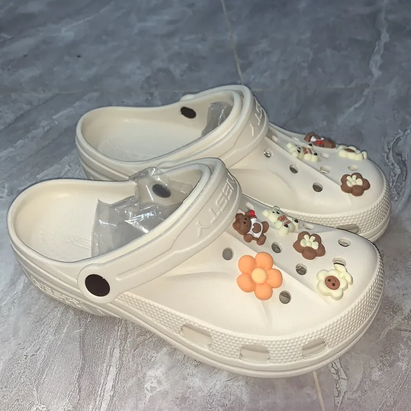 Dép Sục Nam Nữ NESTY Mã NE01 Kiểu Dáng Basic Đế Mềm Cao 4cm Chống Trượt - Tặng 9 Charm 3D 707213