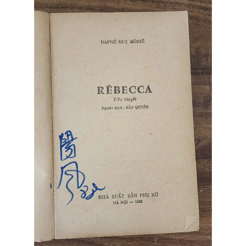 Tiểu thuyết Gothic Anh: REBECCA (Daphne Du Maurier) 732908