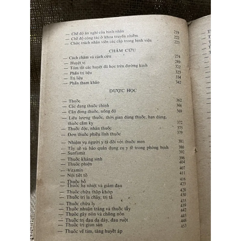 Tài liệu huấn luyện y tá - sách khổ lớn- 600 trang  926157