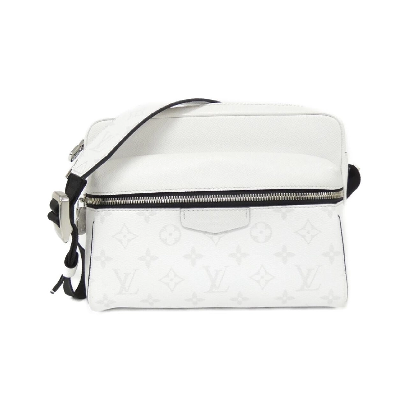Túi đeo chéo ngoài trời Louis Vuitton Taiga Lama M30873 610745