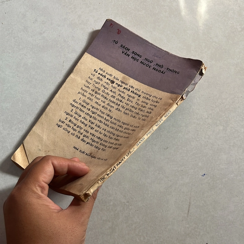 Hạnh phúc ngắn ngủi của Franxit Macombơ — Ernest Hemingway — 1986s (Song ngữ) 499123
