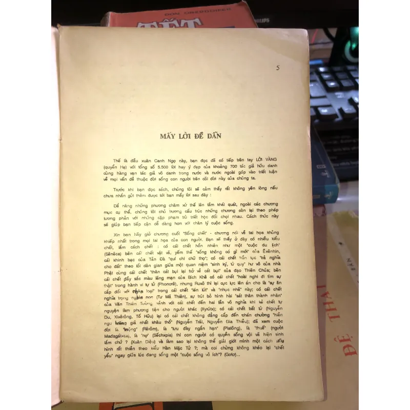 Lời vàng: danh ngôn- Thái Doãn Hiểu & Hoàng Liên  1021751