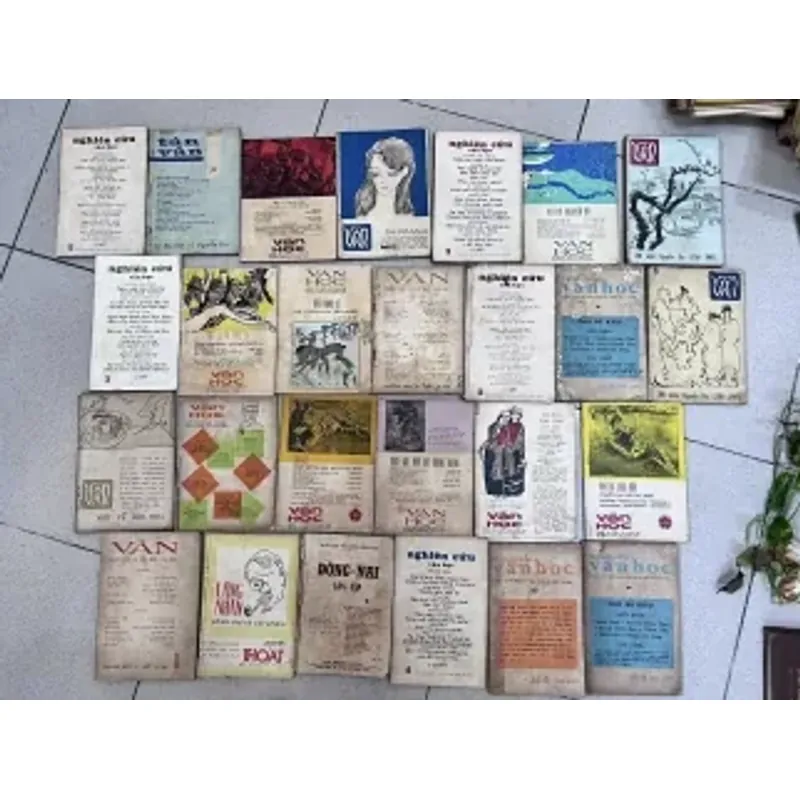 BỘ SƯU TẬP TRUYỆN KIỀU 752128