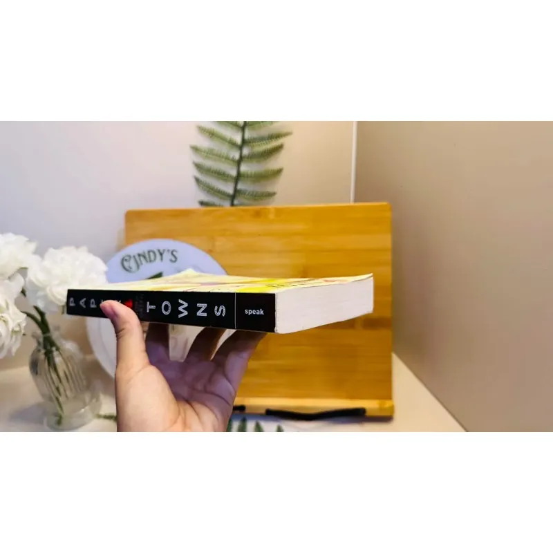 [Sách tiếng Anh 2hand] Like new 90% - PAPER TOWNS - John Green 557167