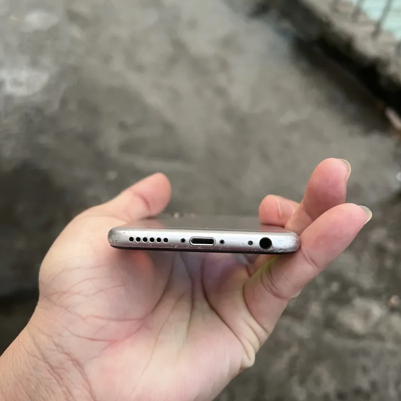 iPhone 6S Quốc Tế màu xám, mượt mà, cứng cáp, nge gọi rỏ, pin lâu, vân tay nhạy 797256