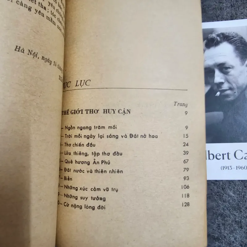 Thế giới thơ huy cận - xuân diệu 1004978