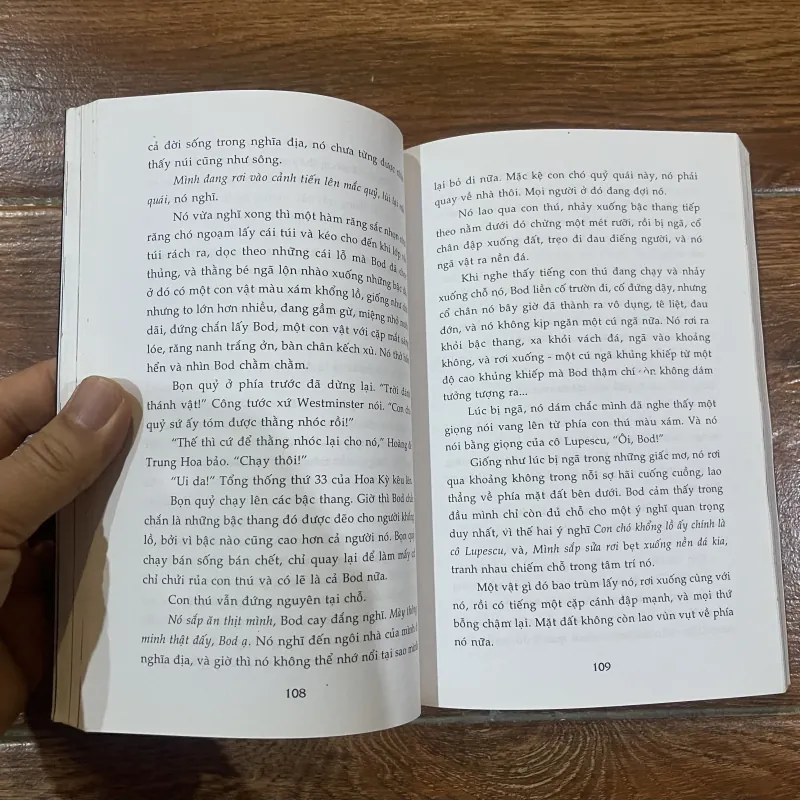 CÂU CHUYỆN NGHĨA ĐỊA - Neil Gaiman (7) 928070