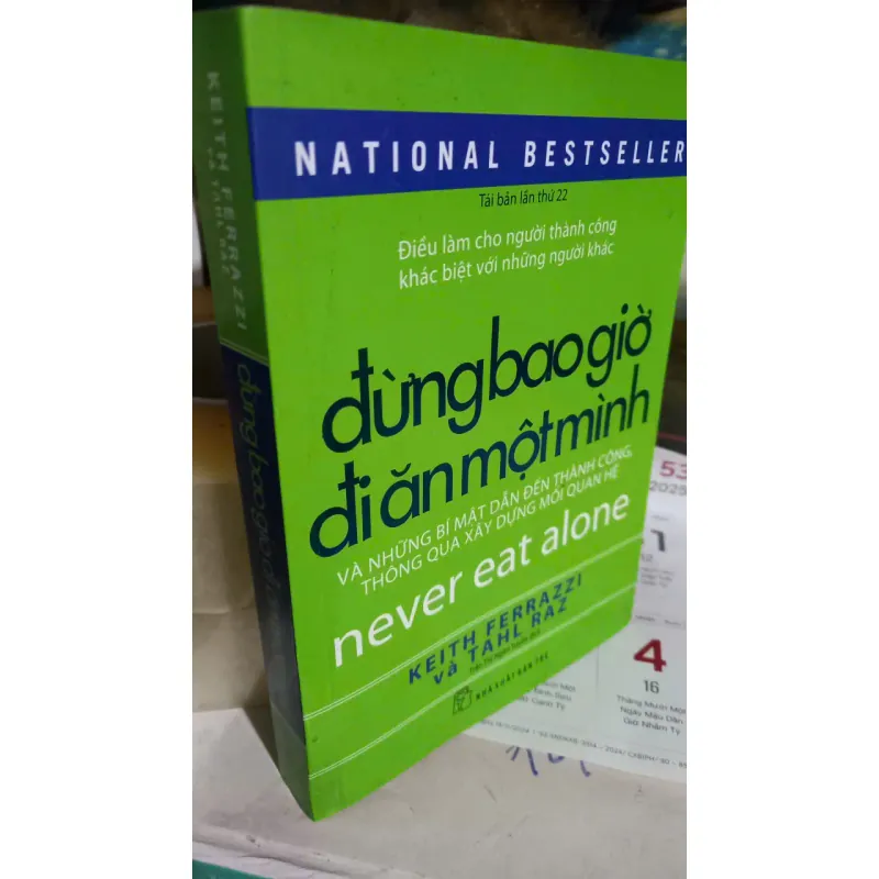 đừng bao giờ đi ăn một mình 756123