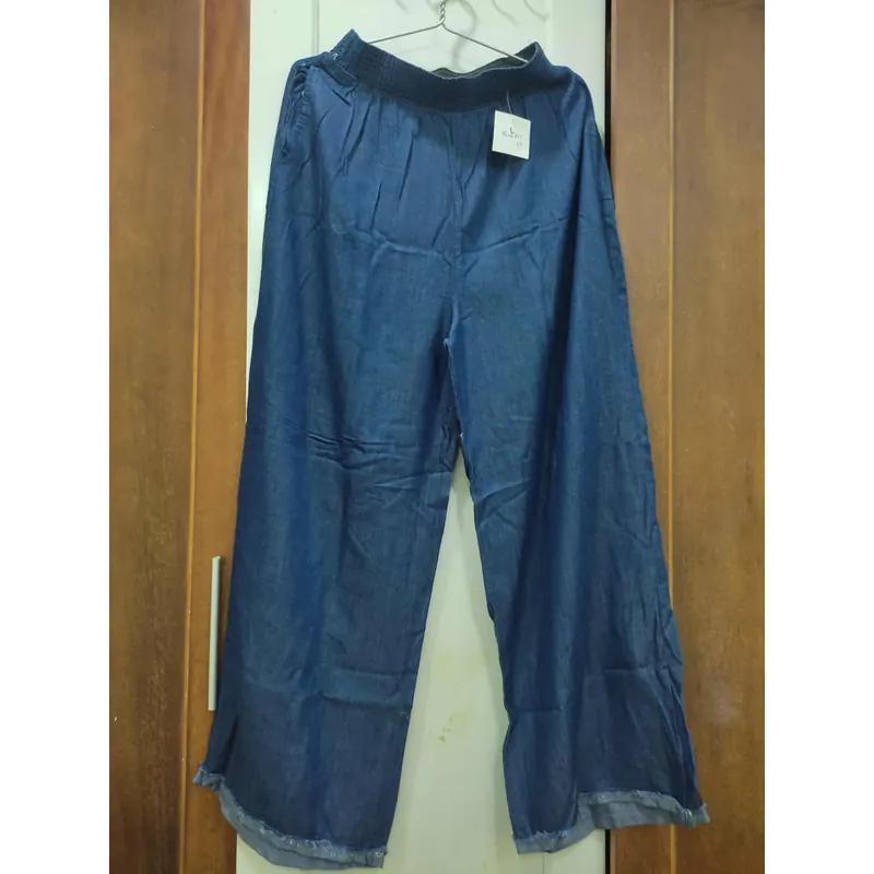 2 quần dài size M nguyên tag mác: 1 denim 1 dù gió 738628