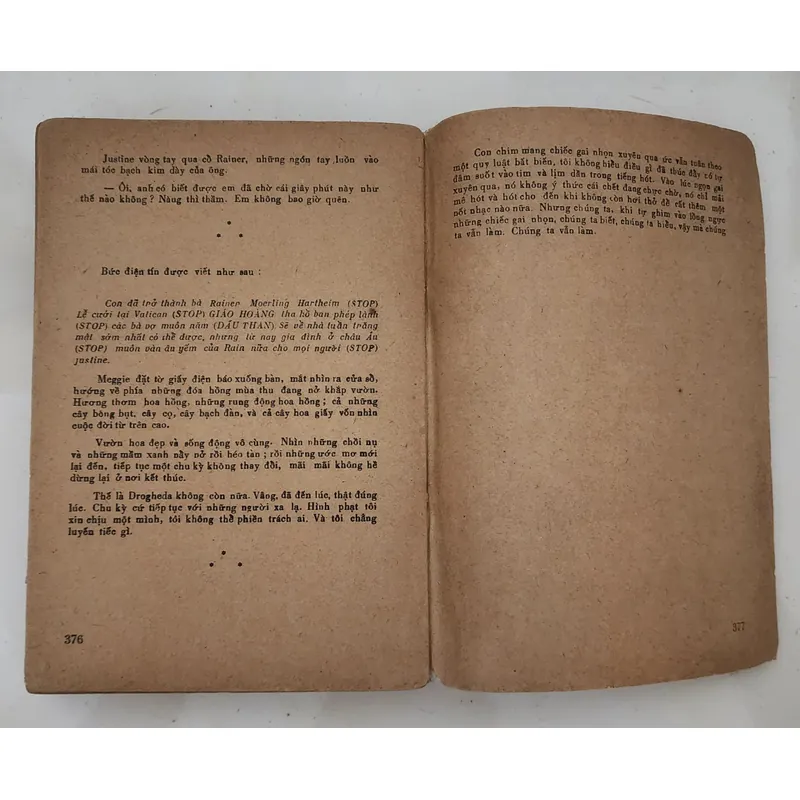 NHỮNG CON CHIM ẨN MÌNH CHỜ CHẾT (Nhà văn Colleen McCullough) 706643