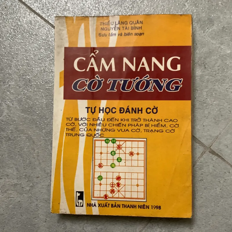 Cẩm nang cờ tướng - Thiếu lăng quân - Nguyễn tài bình. NXB THANH NIÊN 719648